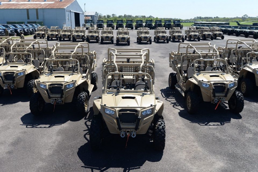 Otra vista de los numerosos Polaris llegados al ejercito. (Luis Piñeiro)