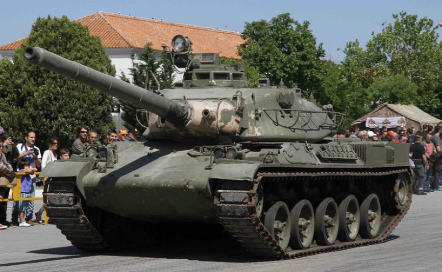 Este ejemplar único del carro de combate AMX-30 fue apodado “El Niño”. (Julio Maíz Sanz)