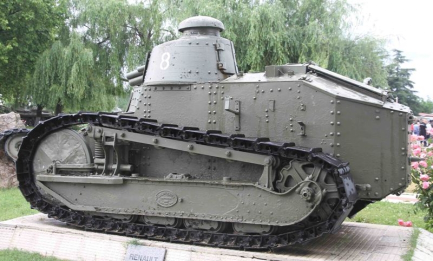 Imagen inicial del Renault FT-17, cuya restauración en marcha es el proyecto estrella de la “Asociación Coraza”. (Julio Maíz Sanz)