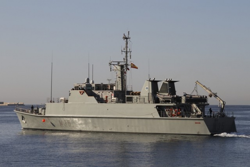 El cazaminas español “Duero” saliendo de su puerto base de Cartagena: durante 2 meses va estar integrado en la SNMCMG2. Julio Maíz (Copyright defensa.com)