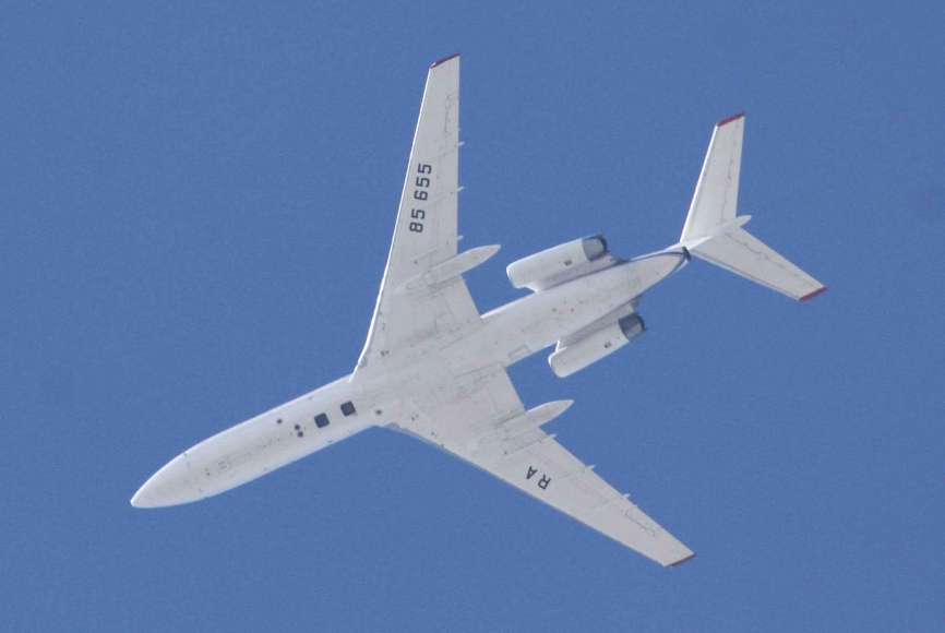 El Tu-154M/LK-1 de la Federación de Rusia dando unas pasada sobre Getafe. (Julio Maiz copyright defensa.com)