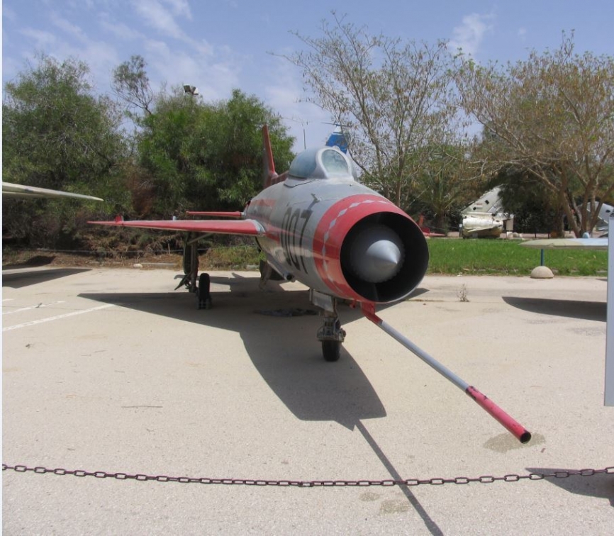 MiG-21 que se obtuvo gracias a una operación del Mossad, que consiguió la deserción de un piloto iraquí. (Antonio Ros Pau, Copyright defensa.com)