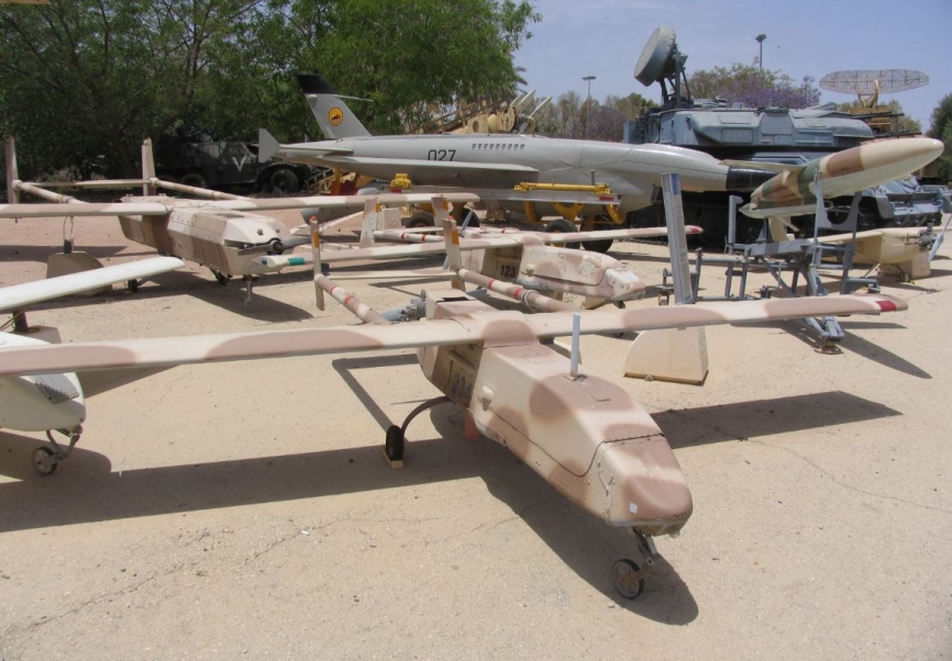 Israel fue también pionero en el desarrollo y empleo de UAV. (Antonio Ros Pau, Copyright defensa.com)