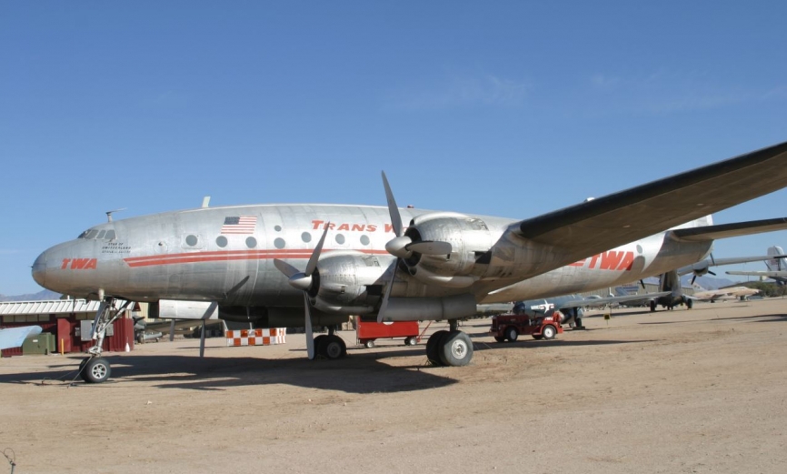 Lockheed L-049 “Constellation”, considerado en su momento uno de los mejores del mundo y aquí lo vemos con las identificaciones de la desaparecida compañía aérea TWA. (Antonio Ros Pau, copyright defensa.com)