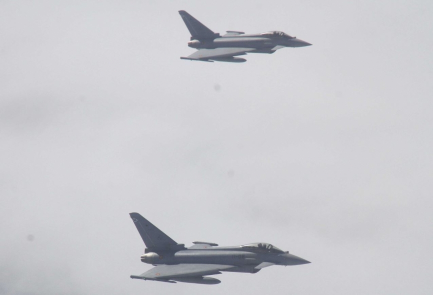 Una patrulla de Eurofighter tras ser lanzados en una simulación de “scramble”. (Fotos Julio Maíz, copyright defensa.com)