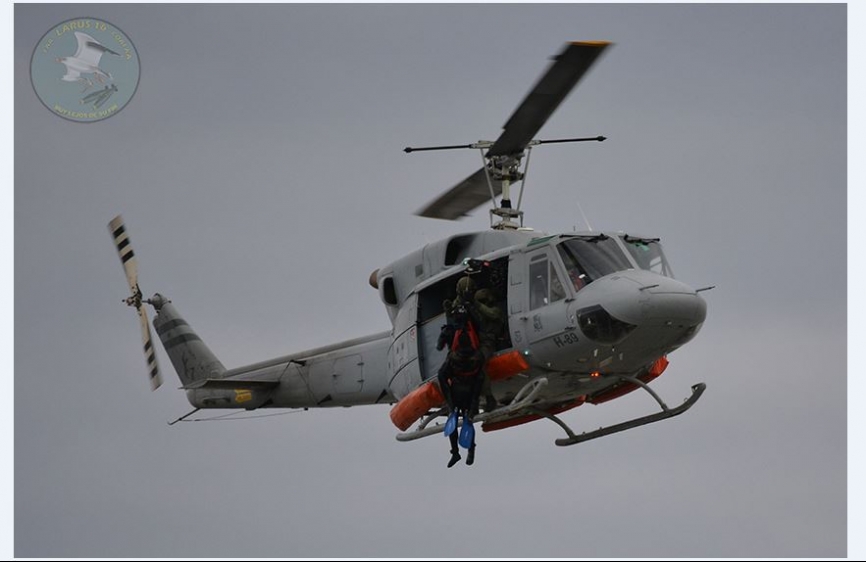 Operativo de rescate con un helicoptero Bell 212 de la FAA (Luis Piñeiro, copyright defensa.com)