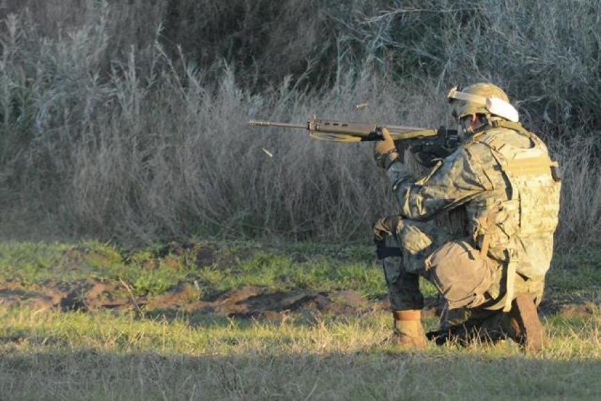 Aunque el FAL es un viejo fusil en buenas manos y gracias a su potencia es un elemento poderoso