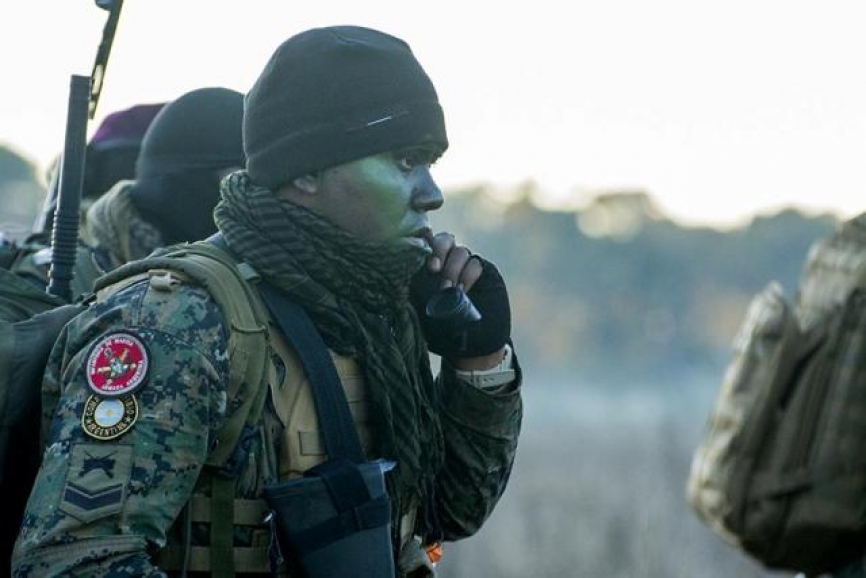 Las comunicaciones tierra-aire fueron esenciales para la evacuacion y ataque a blancos de circunstancia