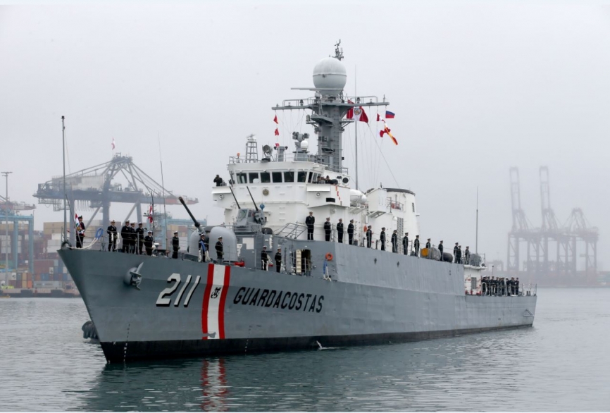 Patrullera Maritima BAP Ferre (PM-211) ingresando a la Base Naval del Callao. (Alejo Marchessini, copyright defensa.com)