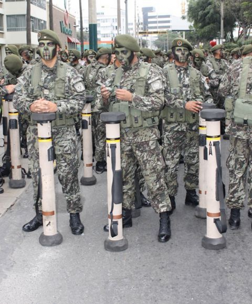 Lanzacohetes Instalaza Alcotán 100 de 100 mm. (Alejo Marchessini, copyright defensa.com)