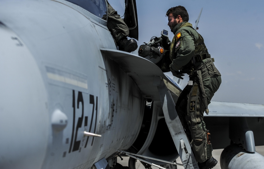 F-18 del Ala 12 listo para despegar (USAF)