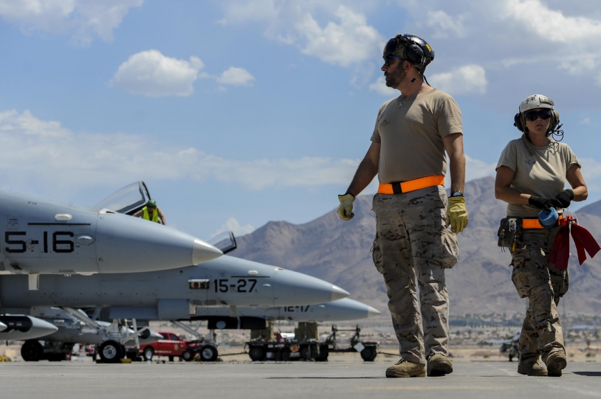 El ejercicio requiere el despliegue de personal de apoyo además de tripulaciones (USAF)