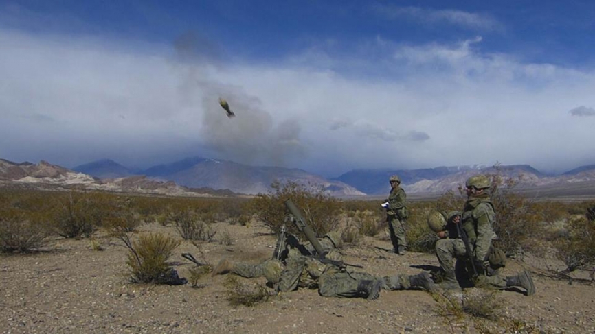 Disparo de mortero de 120MM, estuvieron las secciones de morteros pesados de varios regimientos
