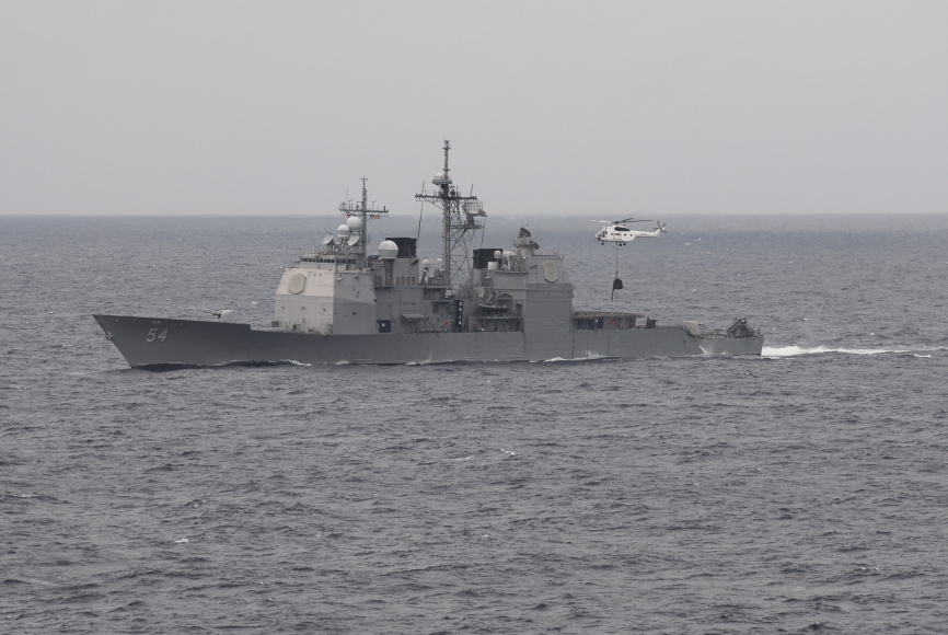 Además de los buques europeos que participaron en la operación “Atalanta”, otras iniciativas se han producido para luchar contra la piratería. La Marina de estados Unidos ha desplegado la Task Force 151 en el Océano Indico. (Foto US Navy).