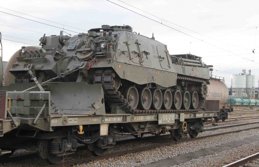 El versión de apoyo y recuperación del Leopard 2, el Büffel.(fotografía Julio Maíz)