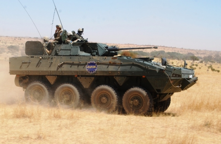 “Rosomak” (AMV) del Ejército polaco en Chad (foto Ministerio de Defensa de Polonia).