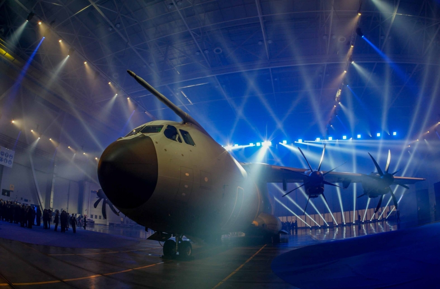 Sevilla. La espectacular presentación del primer A400M, en el hangar de entregas de Airbus DS.