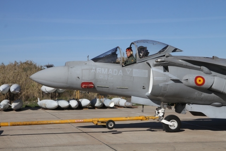 La Armada deberá sustituirá los AV-8B “Harrier II Plus” (foto Julio Maíz).