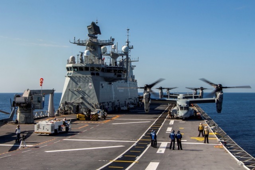 MV-22B “Osprey” del USMC operando desde el LHD “Juan Carlos I” L-61 (foto Armada).