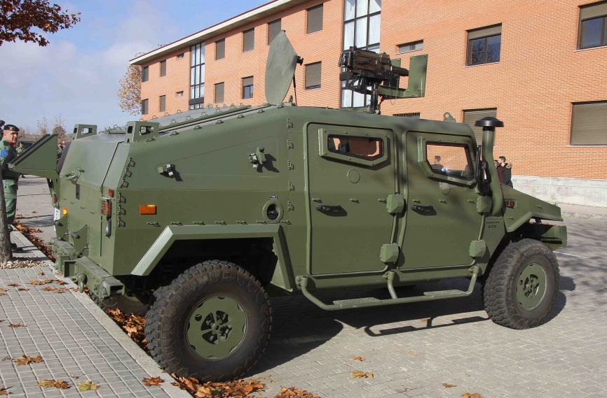 URO VAMTAC armado con un lanzagranadas LAG 40.(Julio Maíz/Defensa.com)
