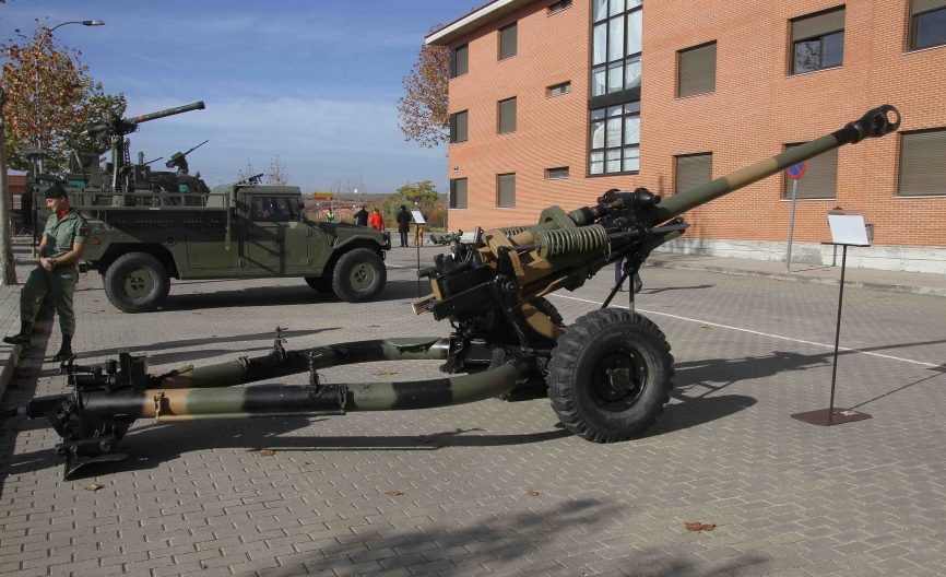 El obús de origen británico “Light Gun” L118/119 de 105 mm.(Julio Maíz/Defensa.com)