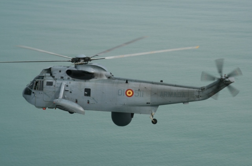 Los “Sea King AEW” son los ojos de la flota, aunque una necesaria revisión del sistema quedo en el tintero debido a la crisis económica (foto Julio Maíz).