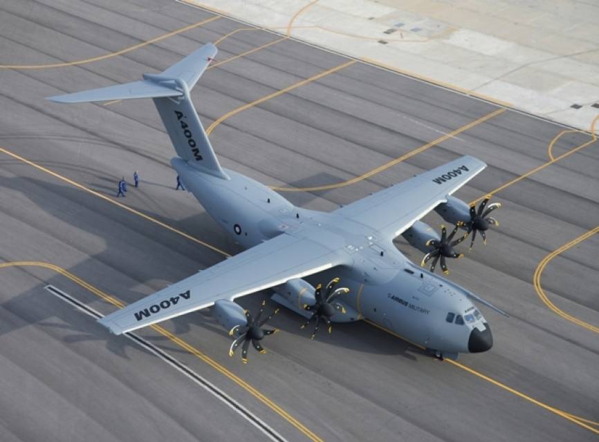 Imagen del primer roll-out del A400M en la planta de Sevilla. Foto: ADS.