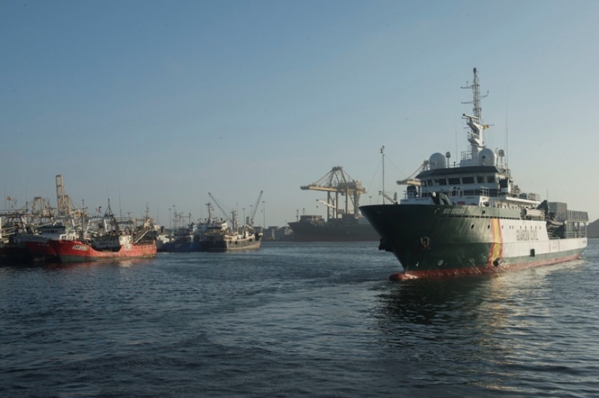 El navío oceánico “Río Segura” en Dakar (foto US Navy).
