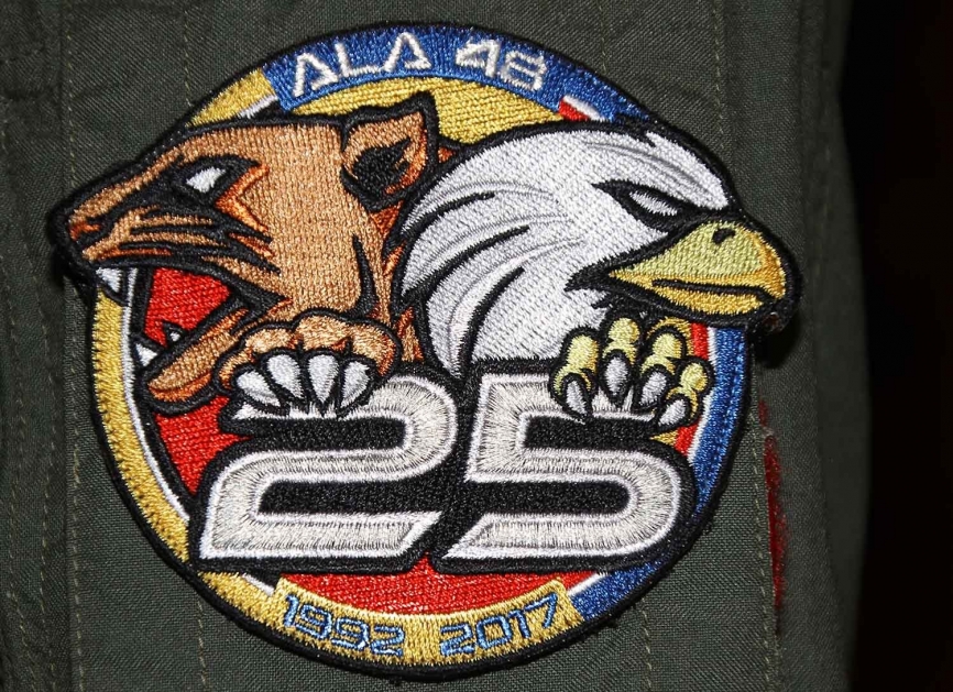 Parche especial creado por el Ala 48 para celebrar su 25ª Aniversario. Foto: Julio Maíz/defensa.com