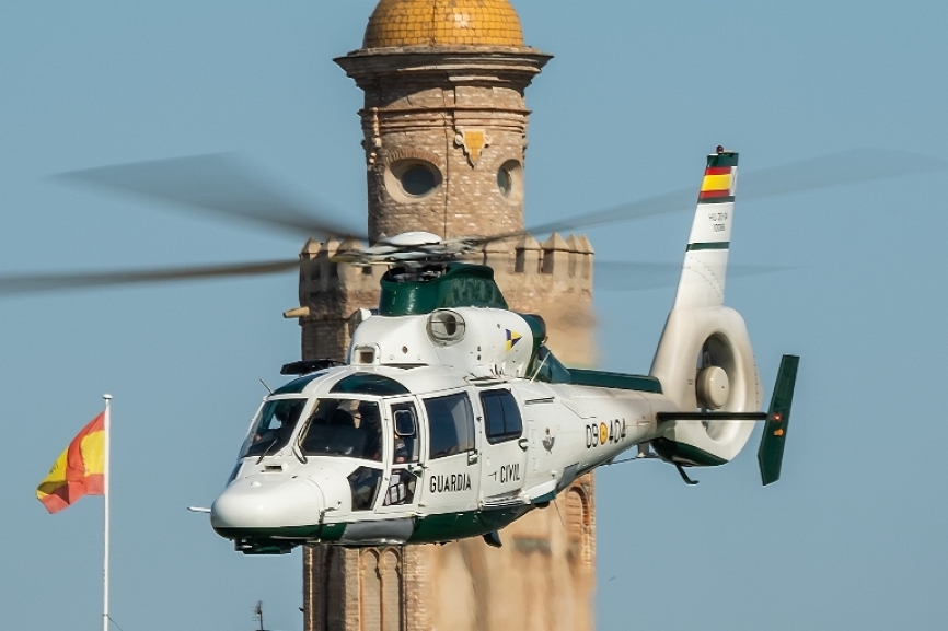 También participó en la demostración Airbus Helicopters AS-365N3 Dauphin del Servicio Aéreo de la Guardia Civil.