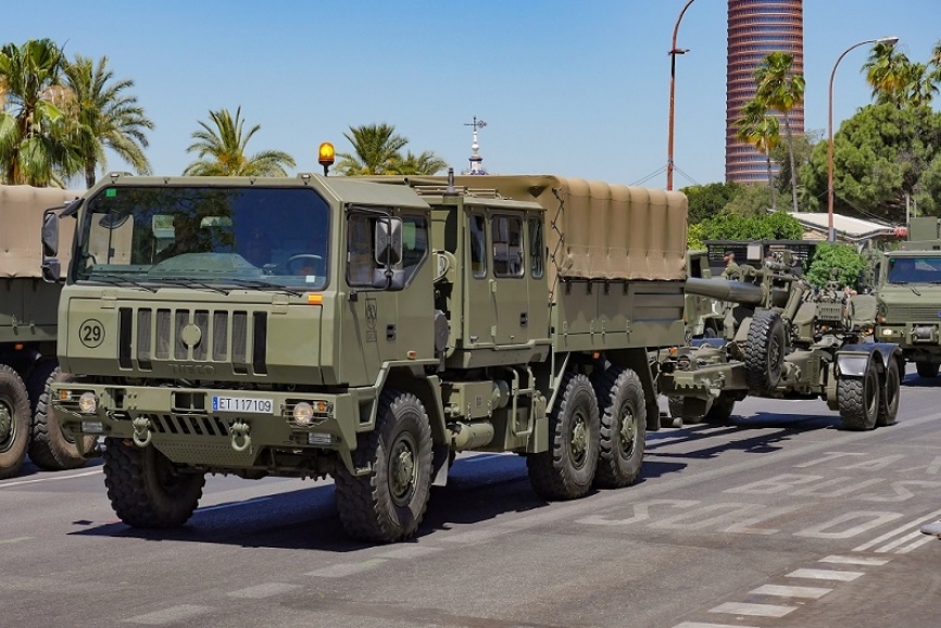 El obús SIAC de 155/52 mm, en este caso del Grupo de Artillería de Campaña II de la Legión.