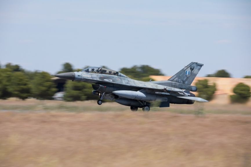 F16 Griego en el inicio de la misión