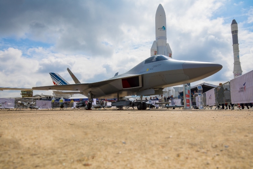 La maqueta de su futuro caza de quinta generación, el Turkish Fighter, ha sido una de las estrellas en esta edición del SIAE Le Bourguet.