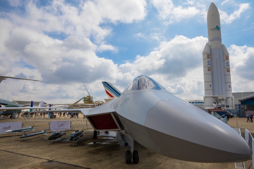 El TF-X(desarrollado por Turkish Aerospace Industries) integrará un fuselaje sigiloso diseñado principalmente para cumplir con los requisitos de combate aire-aire