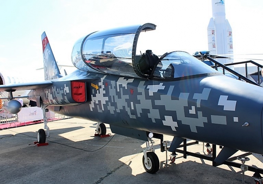 El Hürjet es el proyecto de Avión de entrenamiento Avanzado de Ataque Ligero. Se espera que el prototipo de avión Hürjet realice su primer vuelo en 2023.