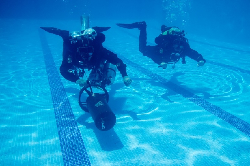 Búsqueda y rescate, infiltraciones, buceo en todo tipo de condiciones....son sólo la punta del iceberg de los cometidos de la unidad subacuática