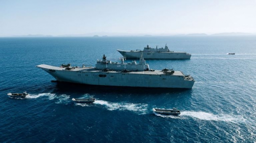 Los LHD Canberra y Adelaide junto a las LCM-1, productos todos de Navantia, en servicio en la Royal Australian Navy (RAN)