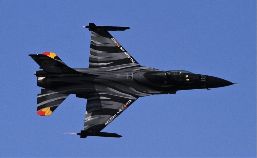 El espectacular F-16AM demostrador del Componente Aéreo de las Fuerzas Armadas de Bélgica
