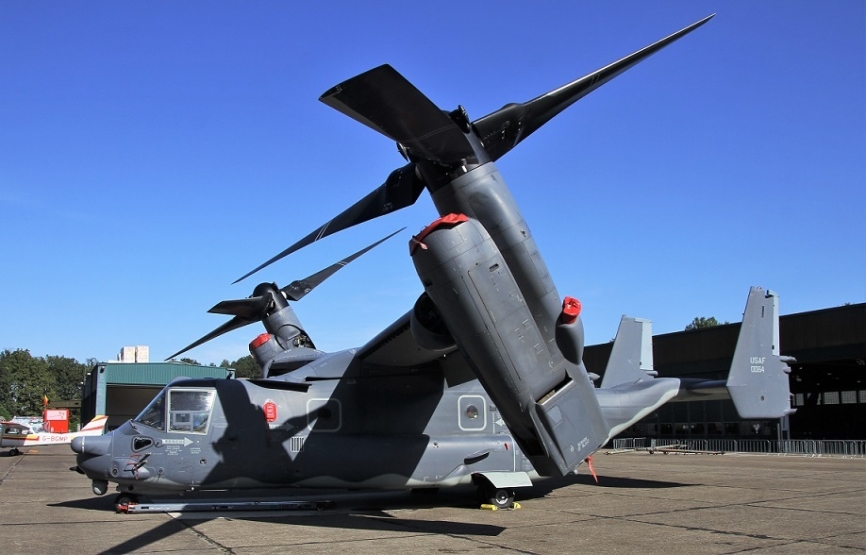 Desde la base de RAF-Mildenhall llego este Bell/Boeing CV-22 “Osprey” de la 352º Ala de Operaciones Especiales de los Estados Unidos.