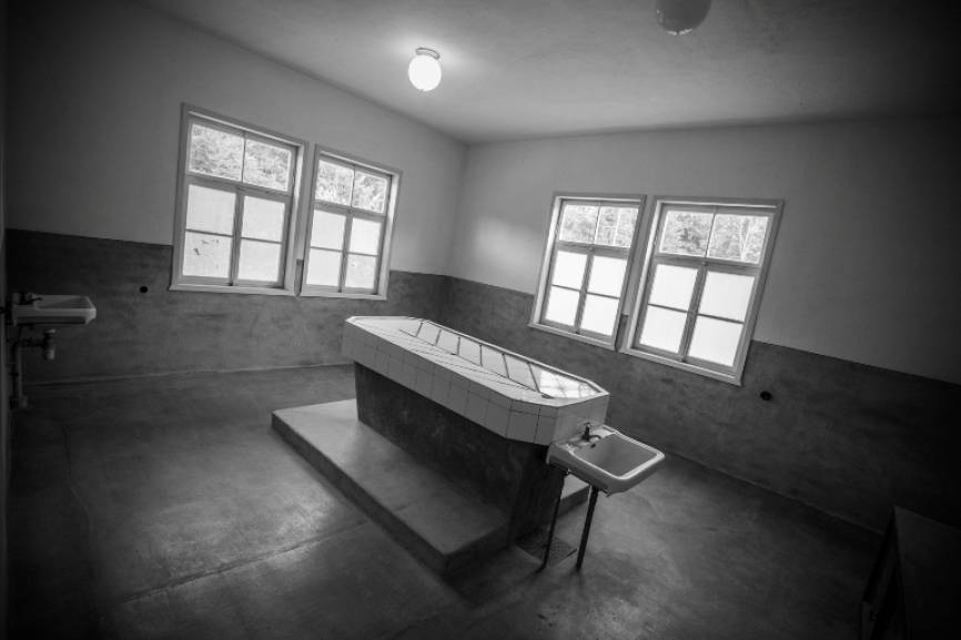 La Sala de autopsias hizo famoso a este campo debido a los experimentos médicos llevados a cabo aquí.