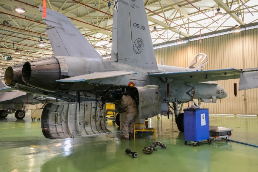 El Misil IRIS-T, el TAURUS o las bombas guiadas GBU48 Paveway II son algunas de las integraciones logradas con éxito en este caza.