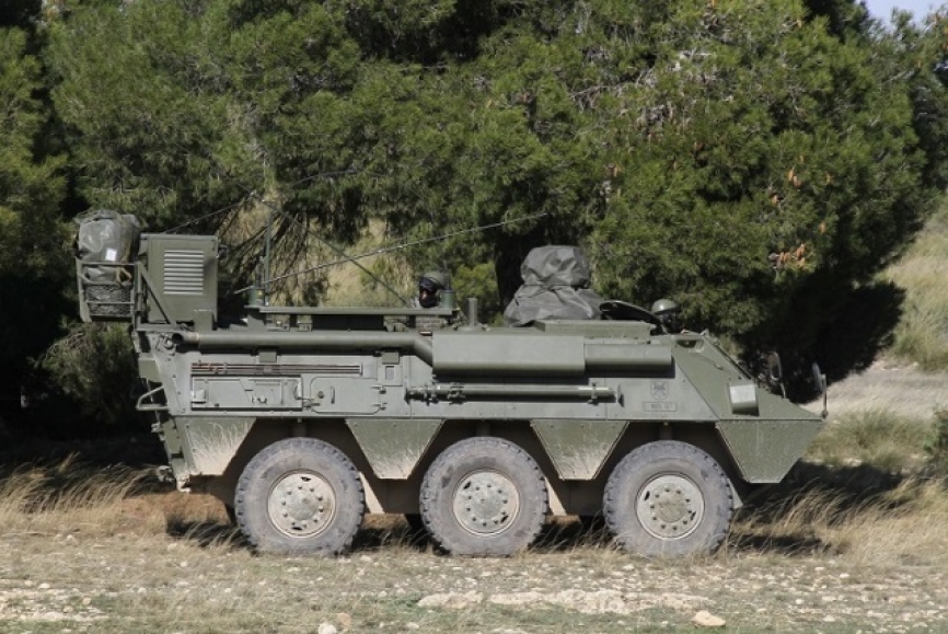 Otro de los BMR M1 del “Sagunto”, que por el número de antenas sería una versión de mando.