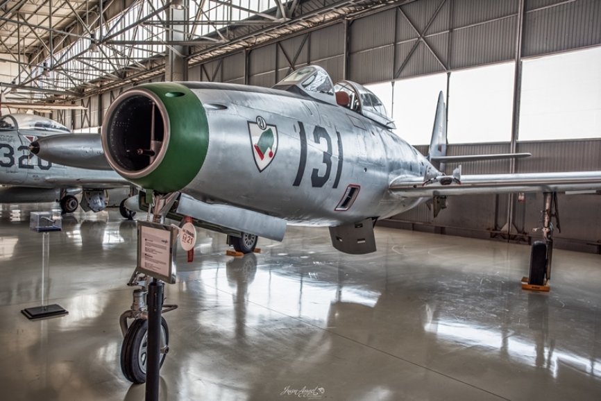 Republic F-84 Thunderjet: Tras la adquisición en 1953 de las primeras 25 unidades se creó el Escuadrón 20 de la FAP. Hasta 1974 se adquirieron un total de 125 aparatos que fueron utilizados principalmente en ataque aire-tierra y apoyo aéreo cercano.