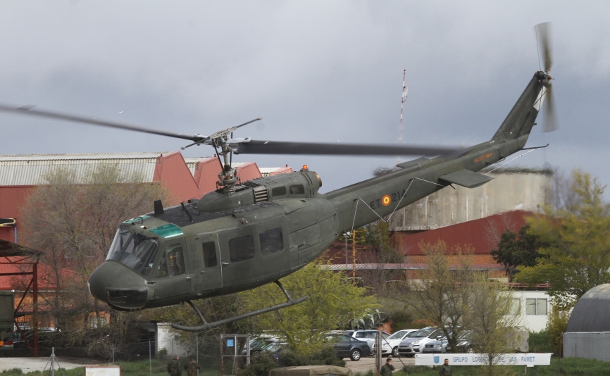 El UH-1H ha sido durante décadas el “caballo de batalla alado” del ET.