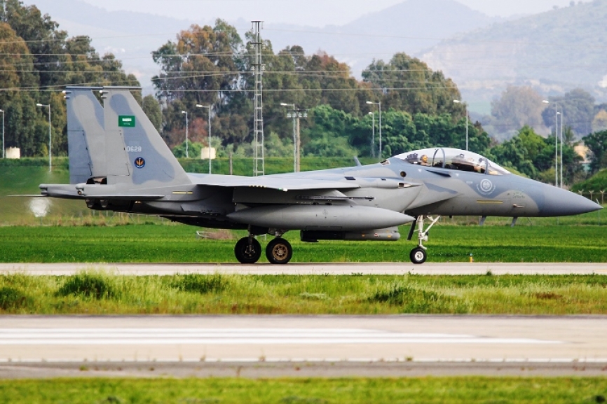 Uno de los F-15SA sauditas rodando por en Morón (foto Rubén Galindo)