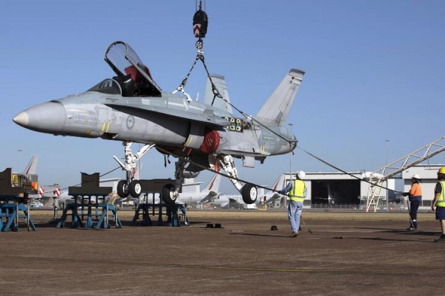 La aeronave se ha desmontado parcialmente para su transporte y Boeing Defense Australia volverá a montarla en el Centro de Tecnología Treloar durante noviembre de 2020.
