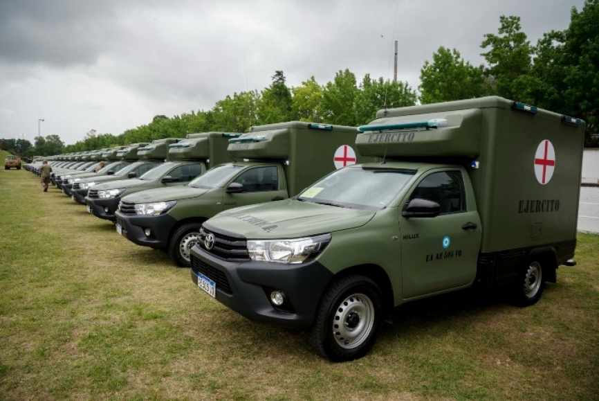 23 ambulancias Toyota recién incorporadas al EA.