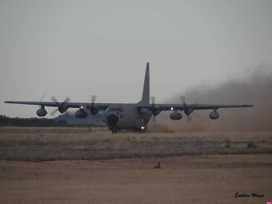 TK10-07 operando en el aeródromo de Ablitas en octubre de 2019, durante el ejercicio conocido como PLIC (Plan de Lanzamiento de Instrucción y Cargas).