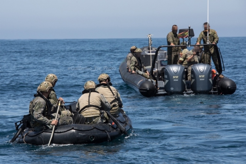 Para las prácticas de "craft-casting" fueron utilizadas embarcaciones tipo IBS (Integrated Bridge Sistem) y Kayaks.