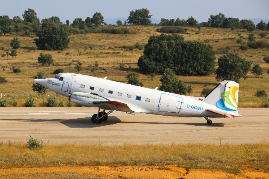 El modelo que se ha podido ver en el Aeropuerto de León, lleva matrícula canadiense (C-GGSU), y figura a nombre de la empresa “CGG Aviation” dedicada a recopilar datos sísmicos, geología y tecnología avanzada.